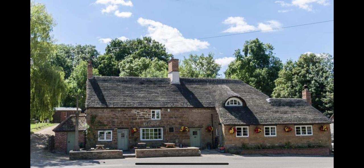 The Plough Inn Boddington Давентри Экстерьер фото